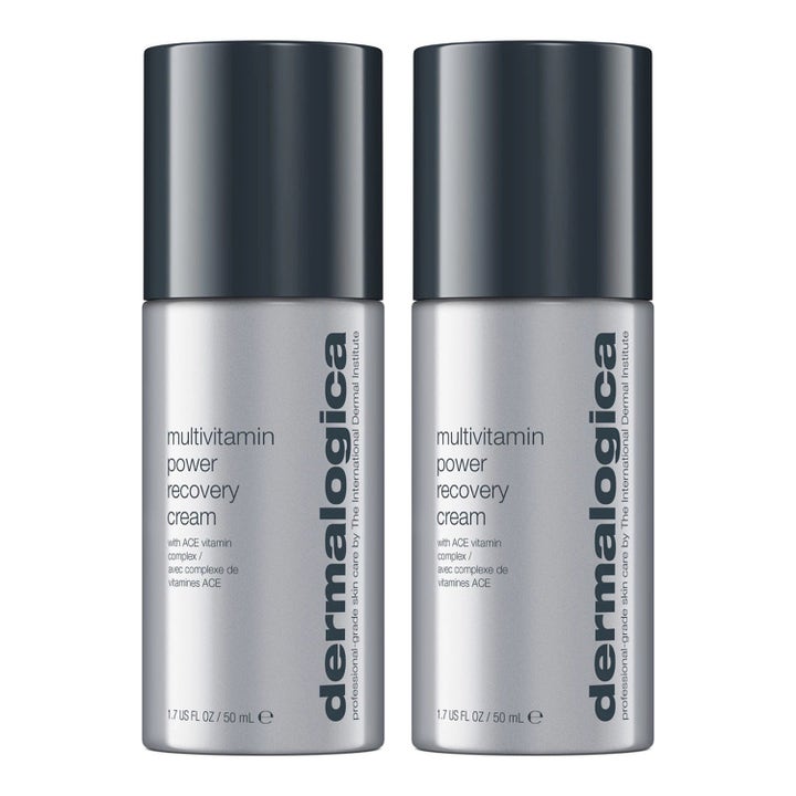 Dermalogica Multivitamin Power Recovery Cream 50 ml återhämtande kräm i två silverfärgade tuber med mörkgrå lock.