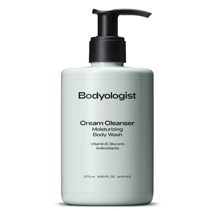Bodyologist Cream Cleanser 275 ml återfuktande kroppsrengöring med vitamin E i en ljusgrön flaska med svart pump