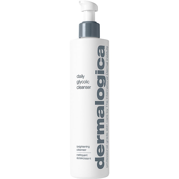 Dermalogica Daily Glycolic Cleanser lystergivande ansiktsrengöring i en stilren vit plastflaska med grå pump