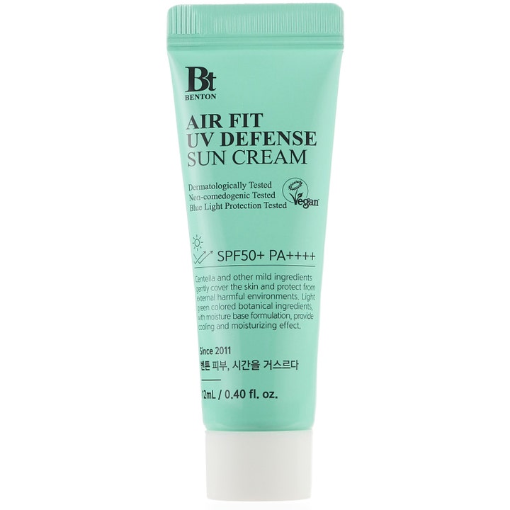 Benton Air Fit UV Defense Sun Cream 12 ml lugnande solskydd med centella i en ljus mintgrön tub med vitt lock