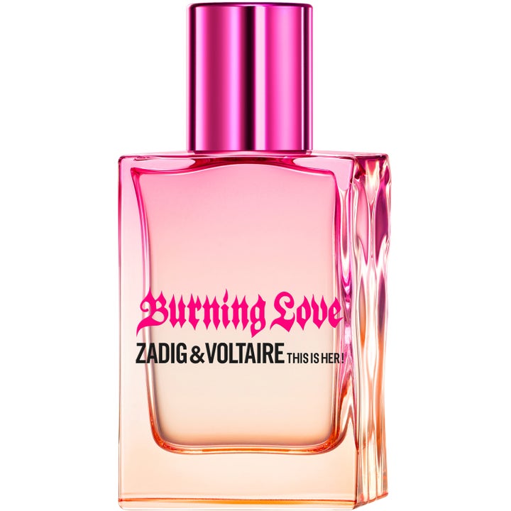 Zadig & Voltaire This Is Her Burning Love 30 ml parfym i en tonad glasflaska med vågig textur och glansigt rosa lock