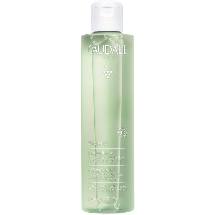 Caudalie Vinopure Purifying Toner 200 ml akne toner med ekologisk salicylsyra hudvård i en ljusgrön plastflaska.