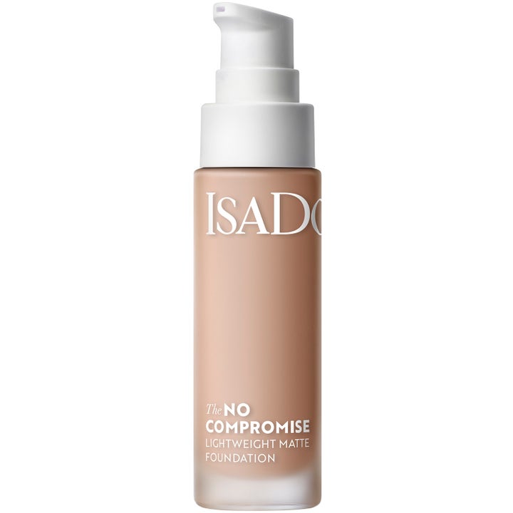 No Compromise Lightweight Matte Foundation
