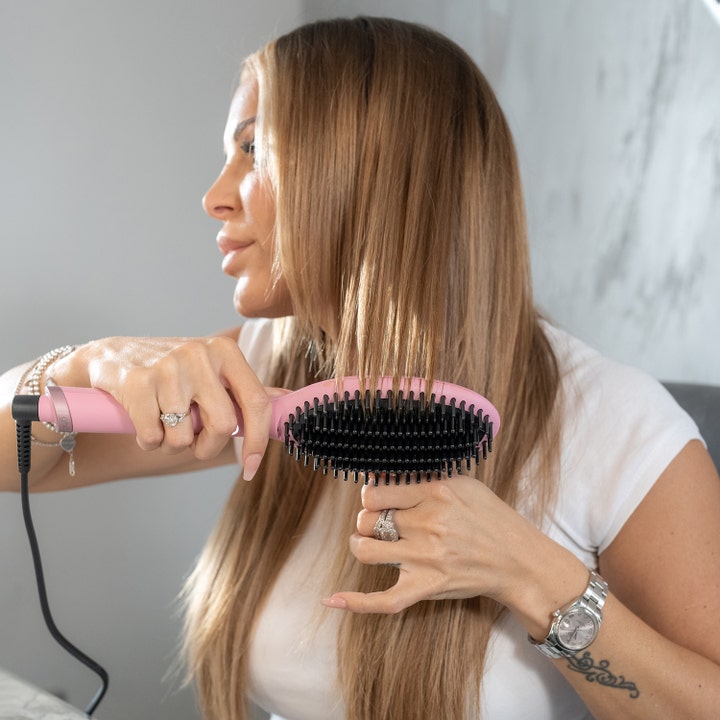 Glide Smoothening Hot Brush Pink