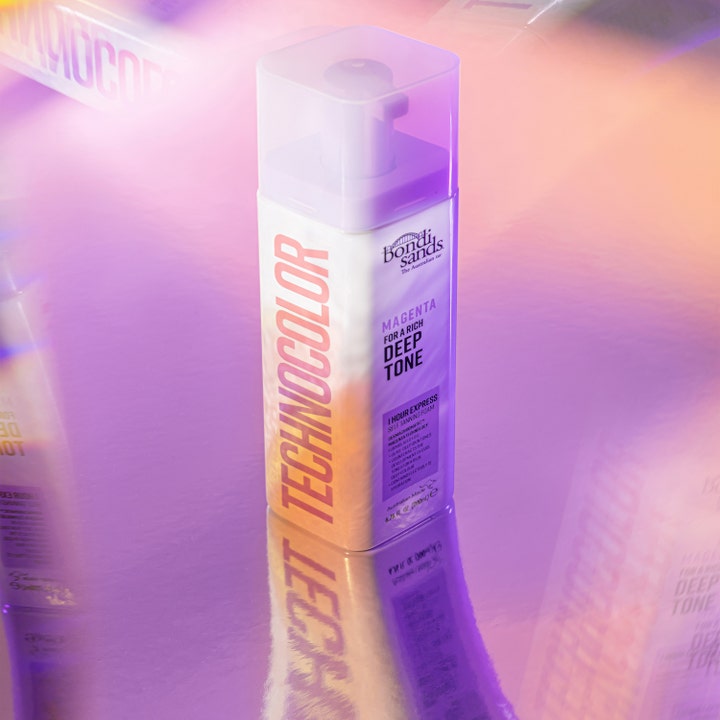 Bondi Sands Technocolor Face Serum Magenta 50 ml brun utan sol ansikte i vit pumpflaska med lila lock skapar djup ton