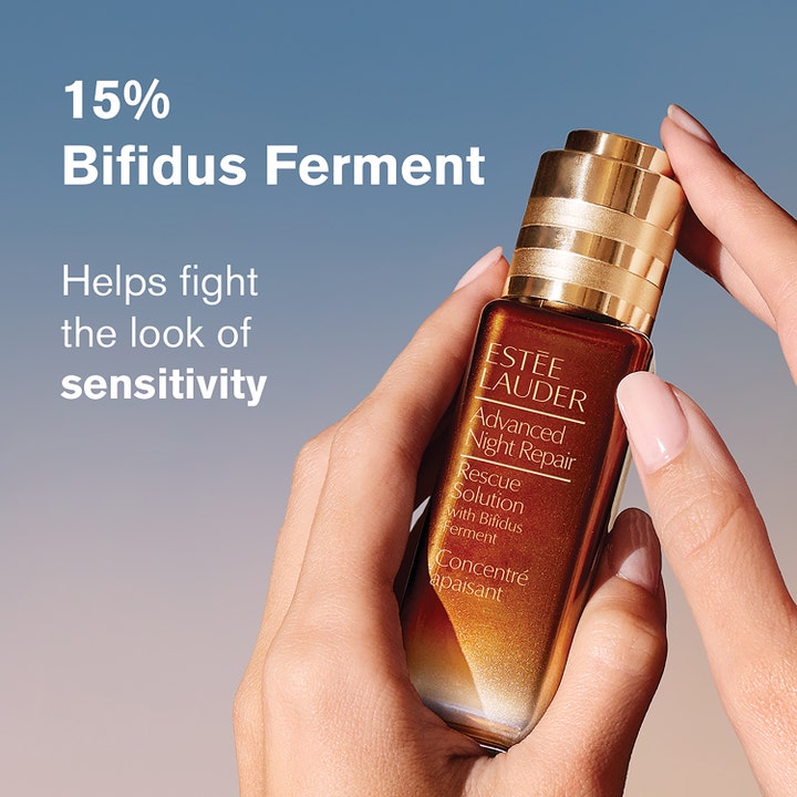 Estée Lauder Advanced Night Repair Rescue Solution 20 ml serum mot rodnad med 15% Bifidus Ferment i brun glasflaska.
