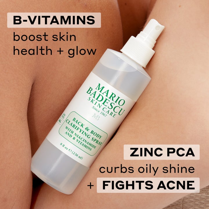 Mario Badescu Back And Body Clarifying Spray 236 ml mot acne med niacinamide i sprayflaska mot bar hud.