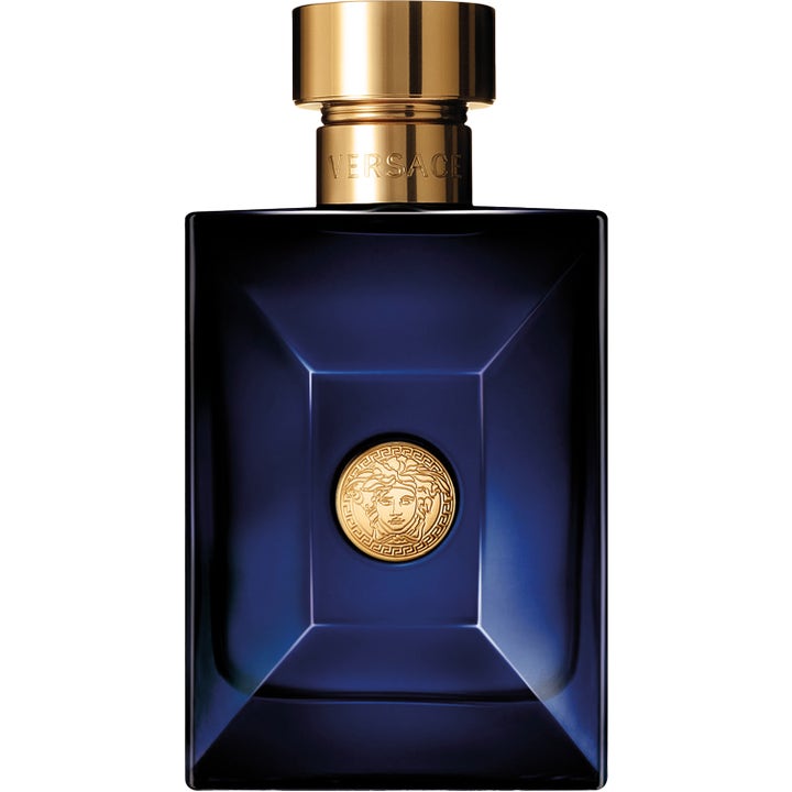 Versace Dylan Blue deodorant spray herr i mörkblå rektangulär glasflaska med guldlock och gyllene Medusa-emblem.