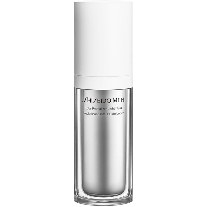 Shiseido Men Total Revitalizer Light Fluid 80 ml ansiktsfluid för män i stilren silverflaska med vitt lock.