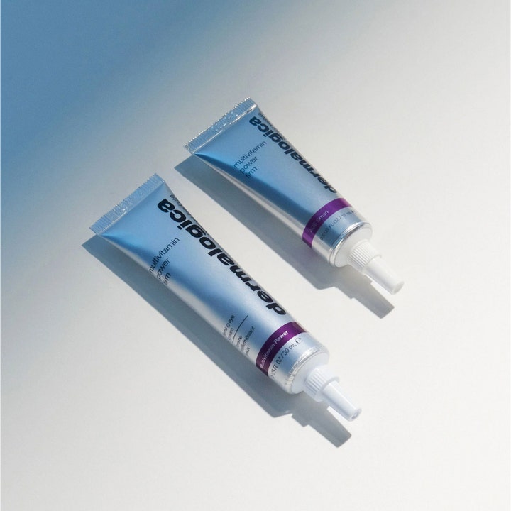 Dermalogica AGE smart Multivitamin Power Firm 15 ml antiåldrande behandling i två silvriga tuber med vita lock