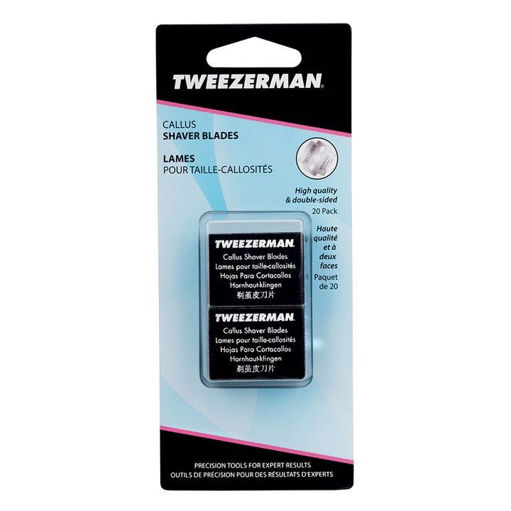 Tweezerman Callus Shaver Blades 20 st för effektiv fotvård i en blåvit förpackning som ger mjuka fötter.