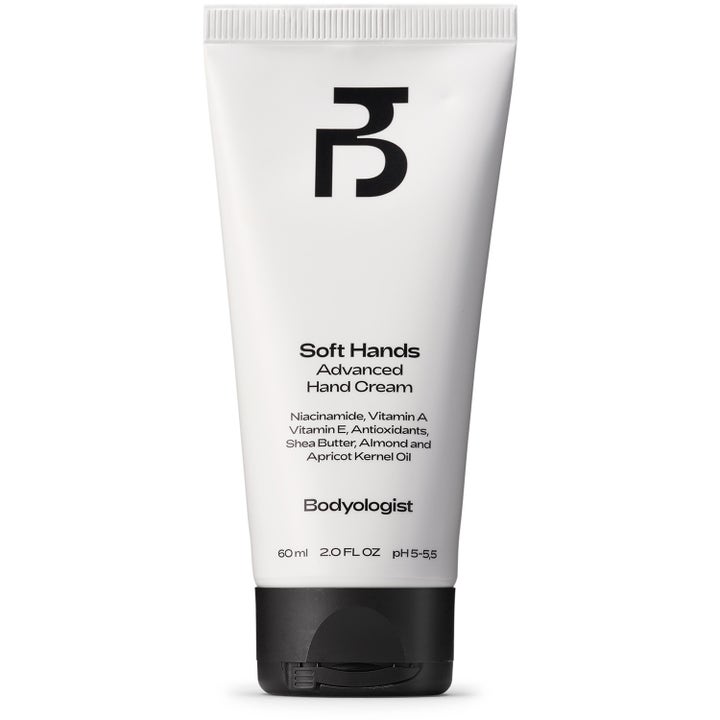 Bodyologist Soft Hands Advanced Hand Cream 60 ml återfuktande handkräm med niacinamid i vit tub med svart lock
