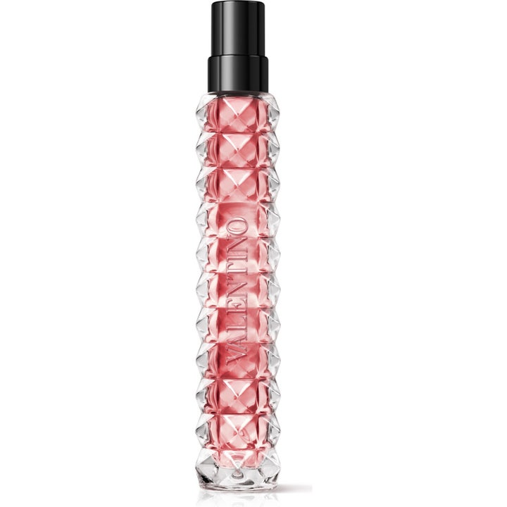 Valentino Born in Roma Donna Pink Eau de Parfum 10 ml damparfym i en smal glasflaska med nitar och rosa vätska