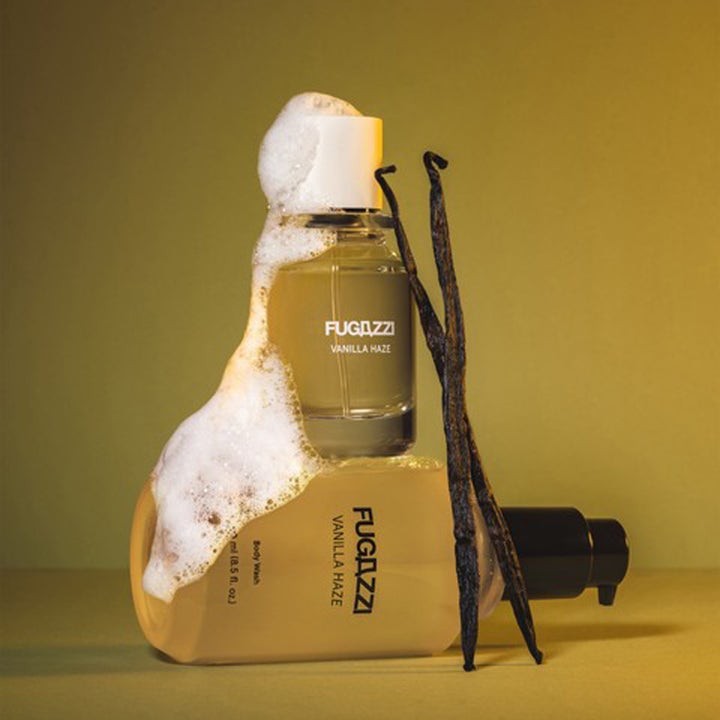 Fugazzi Vanilla Haze Body Wash 250 ml lyxig duschtvål i genomskinlig flaska prydd med vitt skum och vaniljstänger