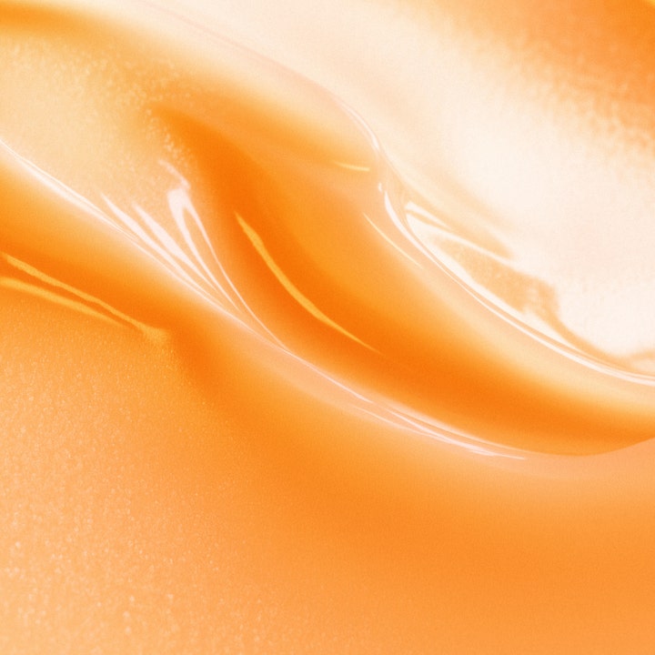 Biotherm Aquasource Vitamin Glow 50 ml återfuktande dagkräm med en mjuk och glansig orange gelkonsistens