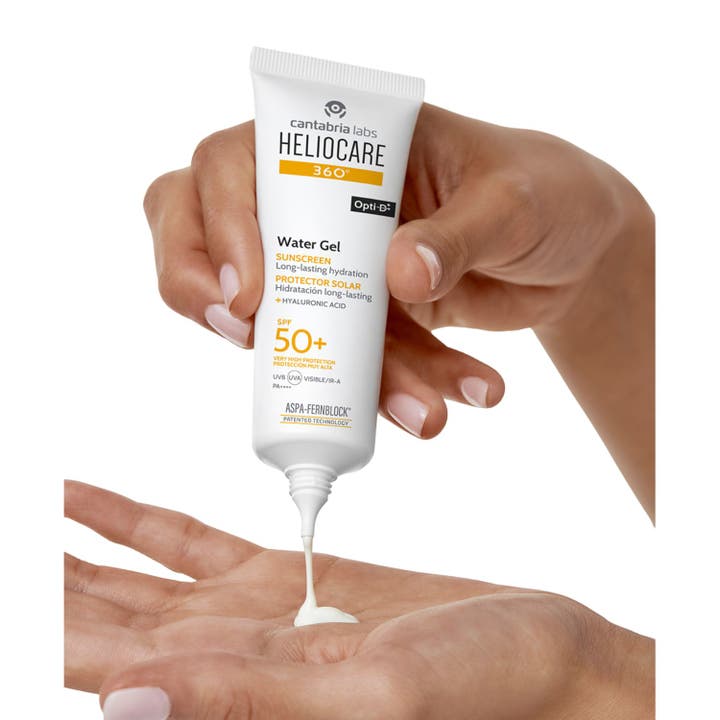Heliocare 360° Water Gel 50 ml spf 50 ansiktskräm i vit tub och förpackning som ger huden en daglig fuktboost.