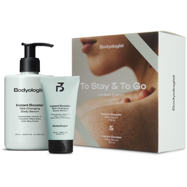 Bodyologist To Stay & To Go 275 ml och 50 ml hudförnyande kroppsserum i vit pumpflaska och mintgrön tub.