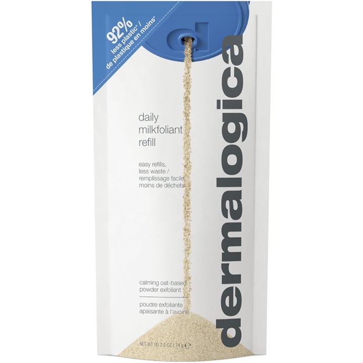 Dermalogica Daily Milkfoliant Refill 74 g havregrundad peeling i vit mjuk påse som häller ut finkornigt puder