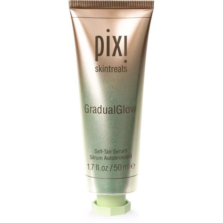 Pixi Skintreats Gradual Glow 50 ml brun utan sol serum ger lyster i en metallicgrön tub med bronsig topp.