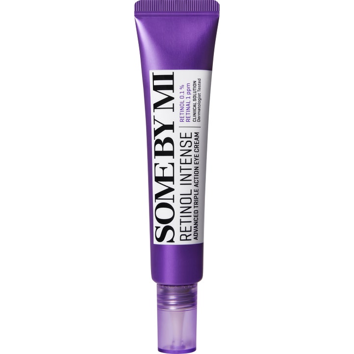 Some By Mi Retinol Intense Advanced Triple Action Eye Cream 30 ml i en lila tub som ger lyster.