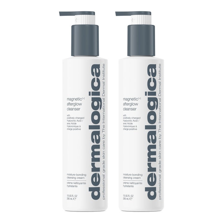 Dermalogica Magnetic Afterglow Cleanser 295 ml återfuktande rengöring med hyaluronsyra i två vita flaskor med grå pump