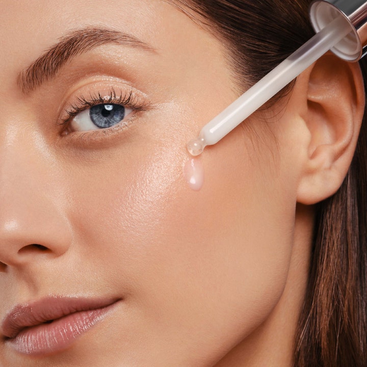 Biotherm Life Plankton Regenerating Serum 75 ml antiaging serum för komplett hudvård appliceras med pipett på huden.