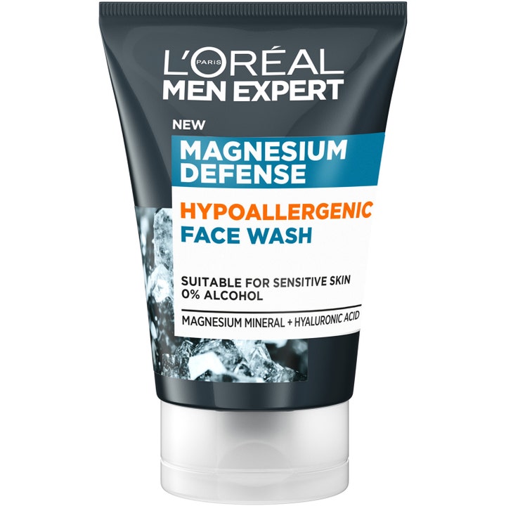 L'Oréal Men Expert Magnesium Defense Face Wash ansiktsrengöring för män känslig hud i en grå tub med blå detaljer.