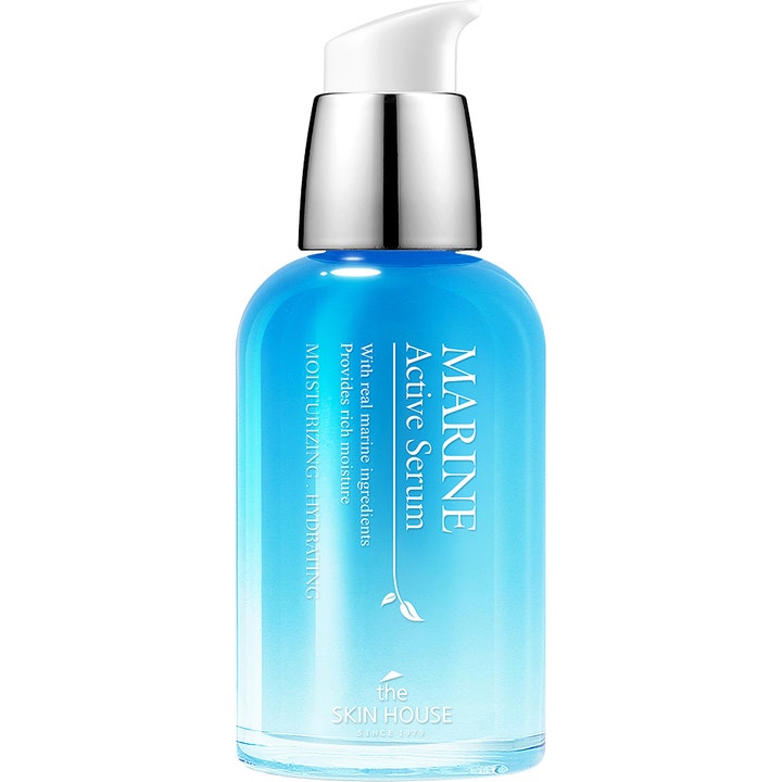 The Skin House Marine Active Serum 50ml återfuktande serum som ger fukt i en blåtonad glasflaska med silverpump.