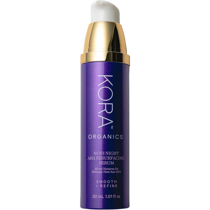 KORA Organics Noni Night AHA Resurfacing Serum 30 ml nattserum för aha exfoliering anti-aging i lila flaska med guld