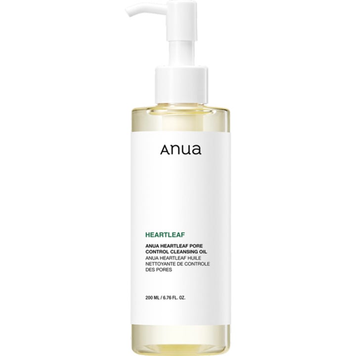 Anua Heartleaf Pore Control Cleansing Oil 200 ml djuprengörande rengöringsolja i transparent flaska med vit pump