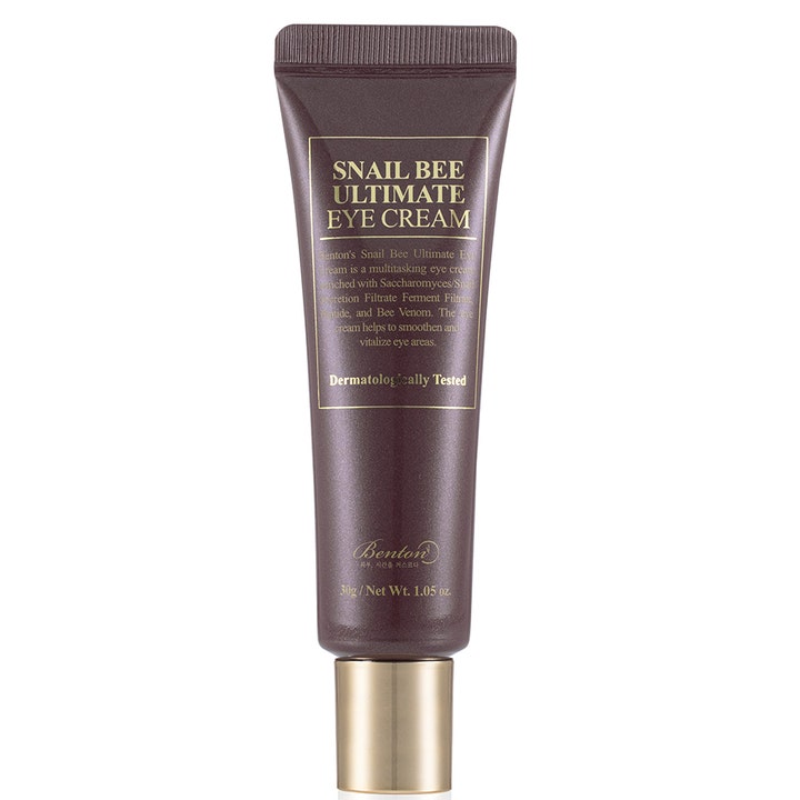 Benton Snail Bee Ultimate Eye Cream 30g anti-aging ögonkräm med bivenom i en mörkbrun tub med elegant guldtext
