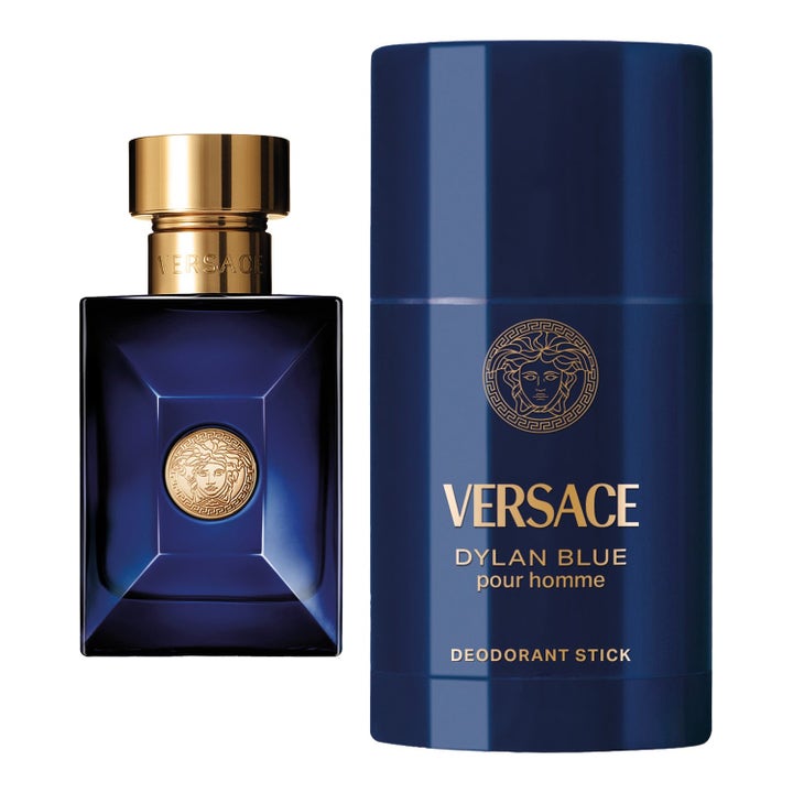 Versace Pour Homme Dylan Blue set 105 ml med mörkblå parfymflaska och deostick prydda med guldiga logotyper