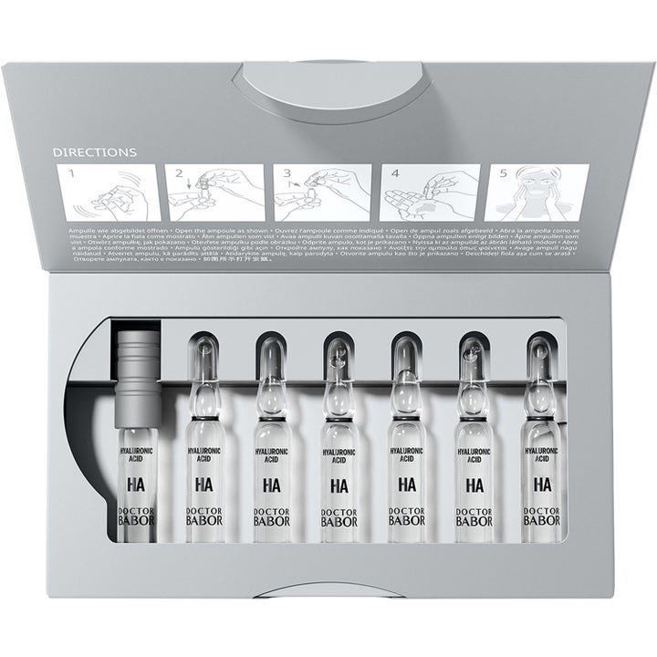 Babor DOC 10D Hyaluronic Acid Ampoule Serum 14 ml återfuktande serum i sju glasampuller i en öppen silverask