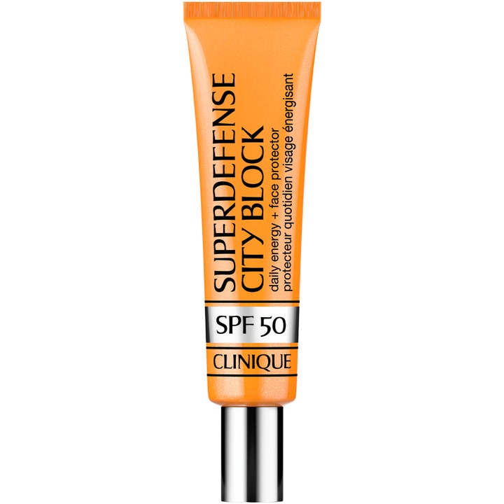 Clinique Superdefense City Block SPF 50 ansiktsskydd uv i en orange tub med silverdetaljer.