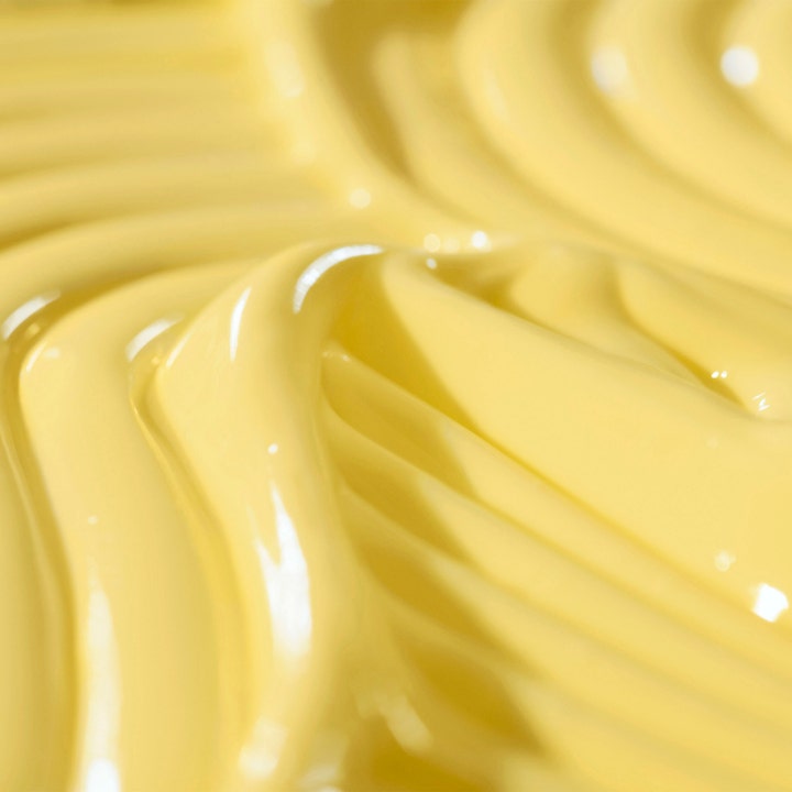 Ole Henriksen Dewtopia 5% Acid Firming Night Crème 50 ml är en krämig och fyllig 5% syra ansiktskräm uppstramande.