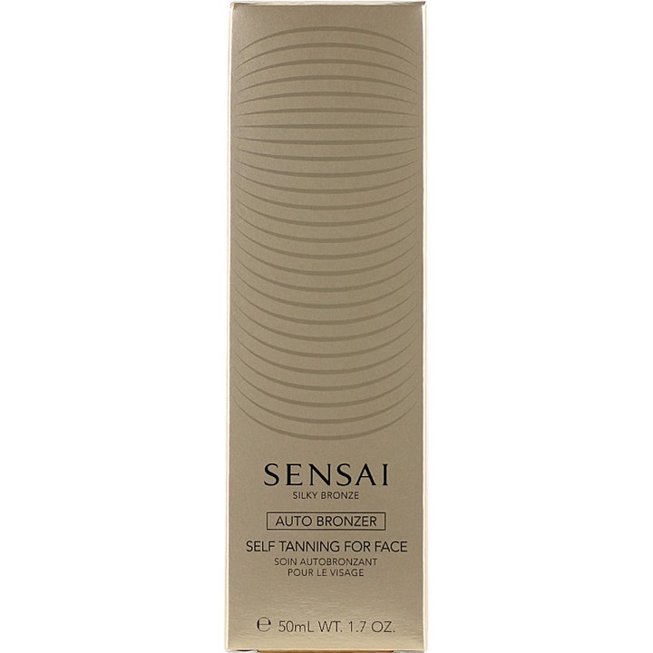 Sensai Silky Bronze Self Tanning For Face 50 ml självbrunande ansiktskräm i guldskimrande ytterbox med vågmönster.