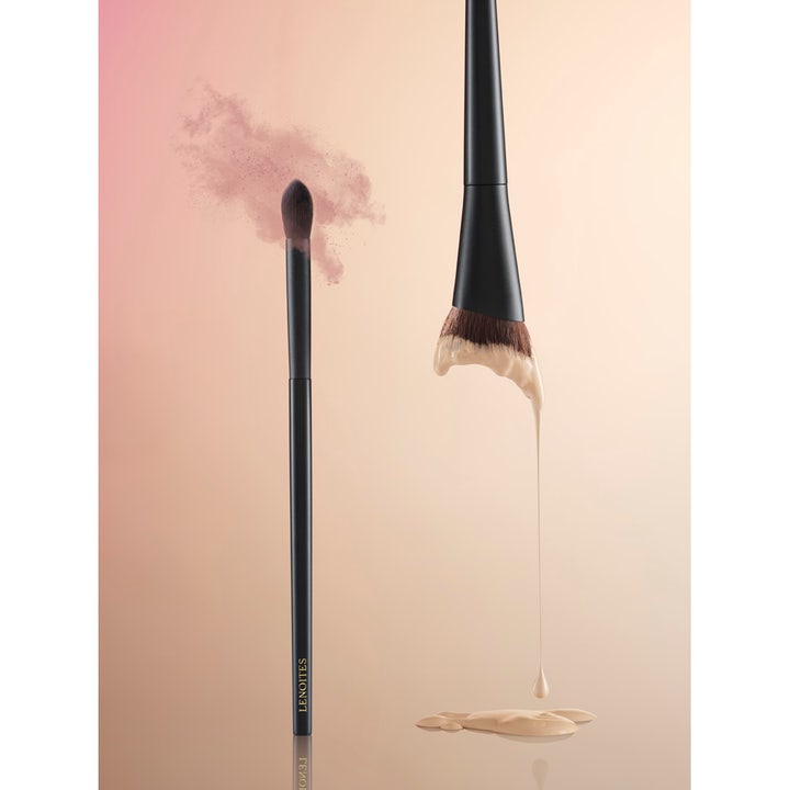 Smoothing Foundation Brush N°101