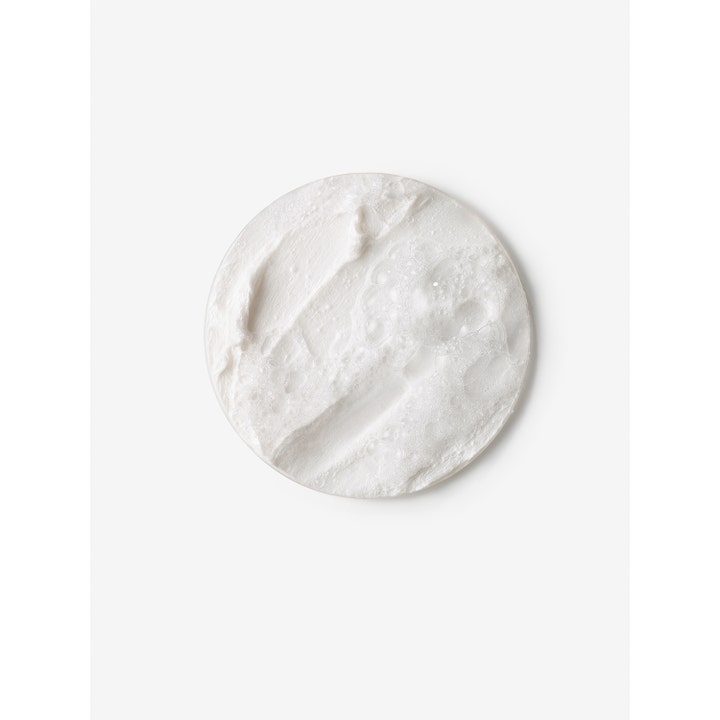 Estée Lauder Perfectly Clean Multi-Action Foam Cleanser 150 ml skumrengöring med krämig vit textur och lödder