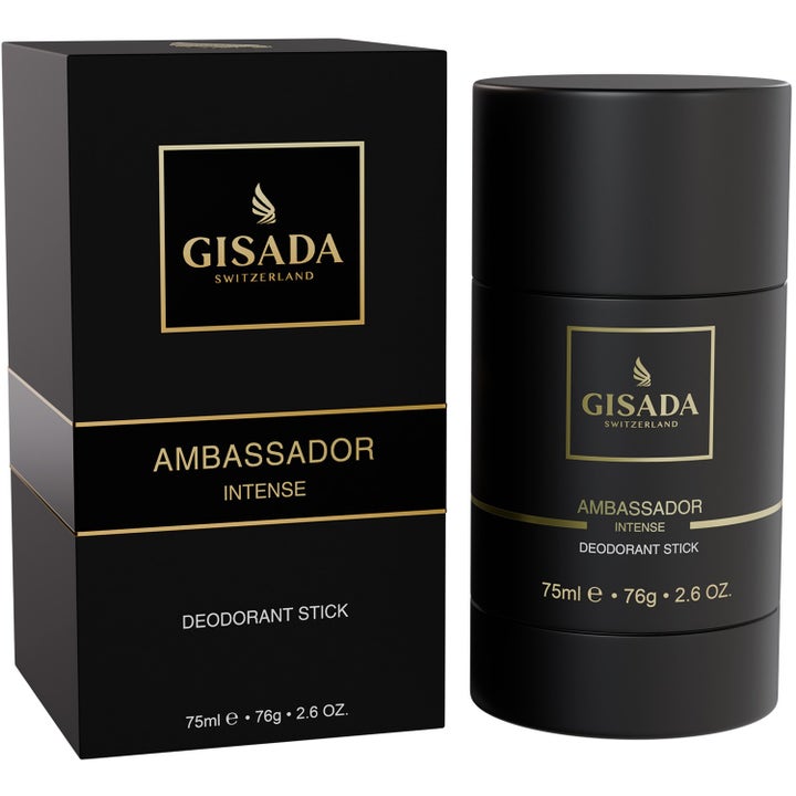 Gisada Ambassador Intense 75ml deodorantstick ger en intensiv parfym i en elegant mattsvart hylsa med gulddetaljer.