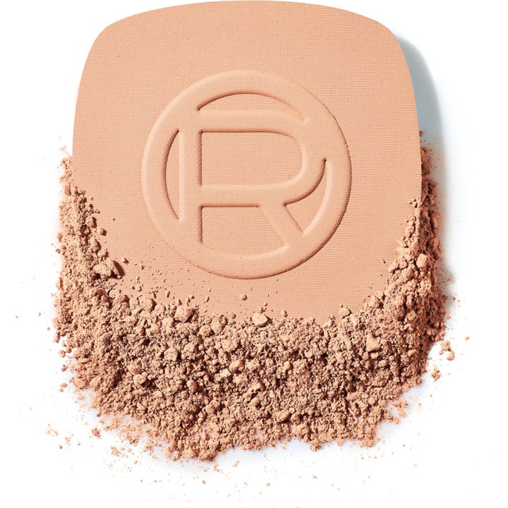 Infaillible 24H Fresh Wear Foundation in a Powder