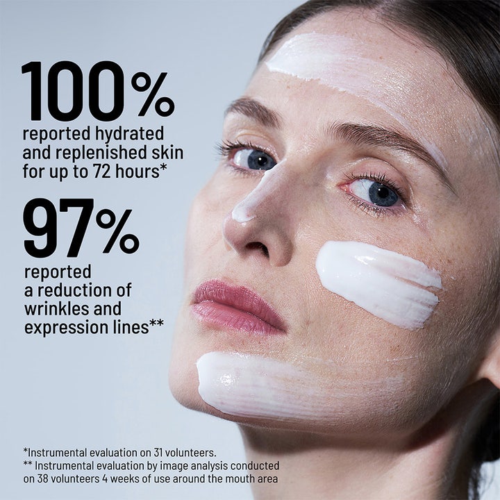 Dr Brandt Hyaluronic Face Cream 50 g dermatologisk återfuktande ansiktskräm på kvinna med text om 72h fukt.