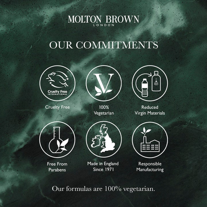 Molton Brown Mens Mini Stowaway 240 ml miniset visar symboler för Cruelty Free och 100% vegetariskt innehåll.