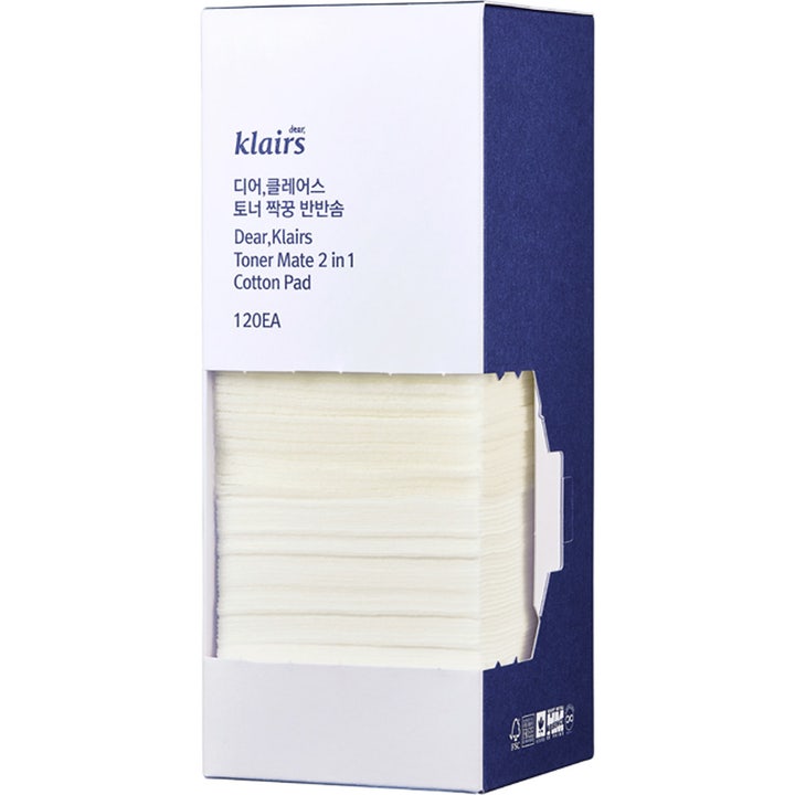 Klairs Toner Mate 2 in 1 Cotton Pad 120 st rengörande bomullspad i en blå och vit box med fönster