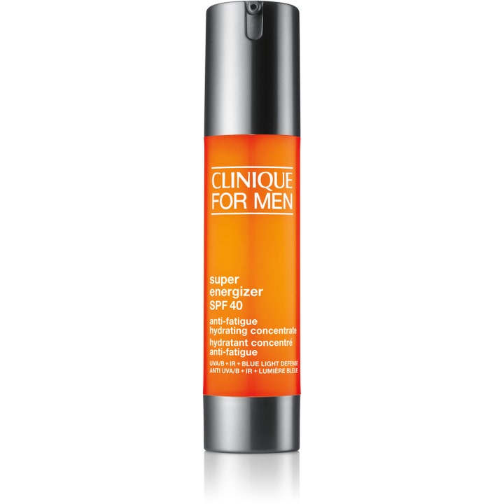 Clinique For Men Super Energizer SPF 40 återfuktande koncentrat ger en energikick i orange flaska med silverfärgad pump