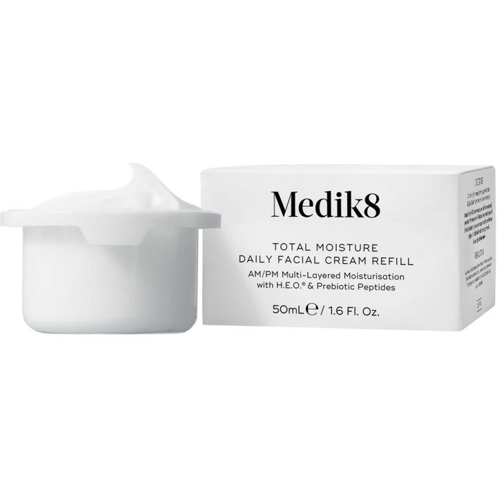 Medik8 Total Moisture Daily Facial Cream Refill 50ml dagkräm för torr känslig hud med peptider i vit pod och ytterkartong
