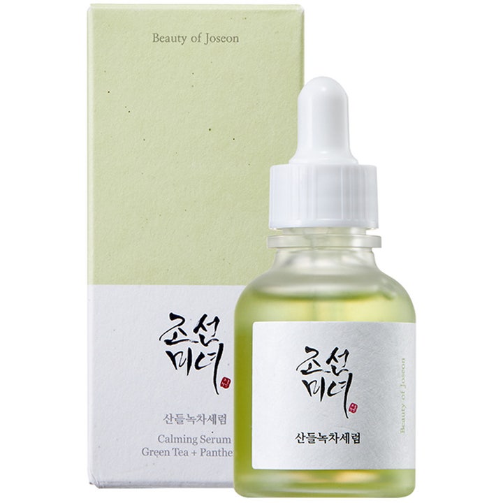 Beauty of Joseon Calming Serum 30 ml lugnande joseon serum i glasflaska med pipett och matchande ytterförpackning.