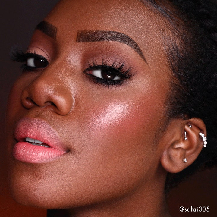 Cheek Kiss Cream Blush