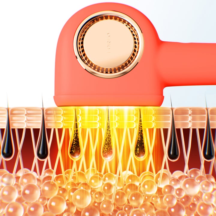 FOREO PEACH 2 Pro Max 1 st beauty tech skapar en kraftfull ljusimpuls som når djupt ner till hårsäckarna.