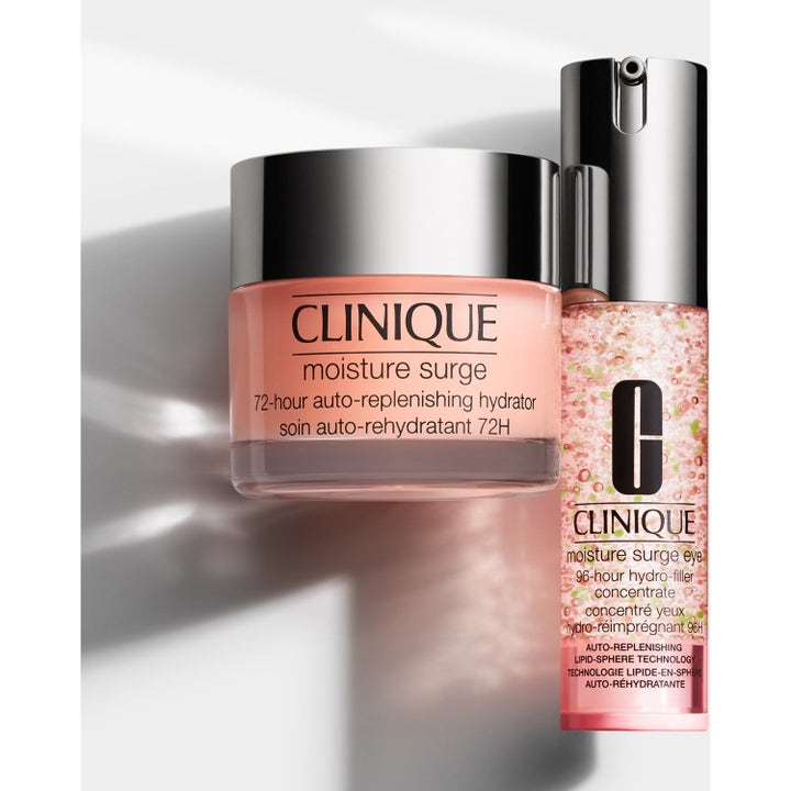Clinique Total Eye Care 30 ml återfuktande ögonrutin med niacinamid, ansiktskräm och ögonserum med rosa pärlor.