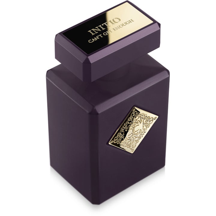 Initio Can't Get Enough 90ml Eau de Parfum i mörklila fyrkantig flaska med guldplatta och mönstrat guldemblem